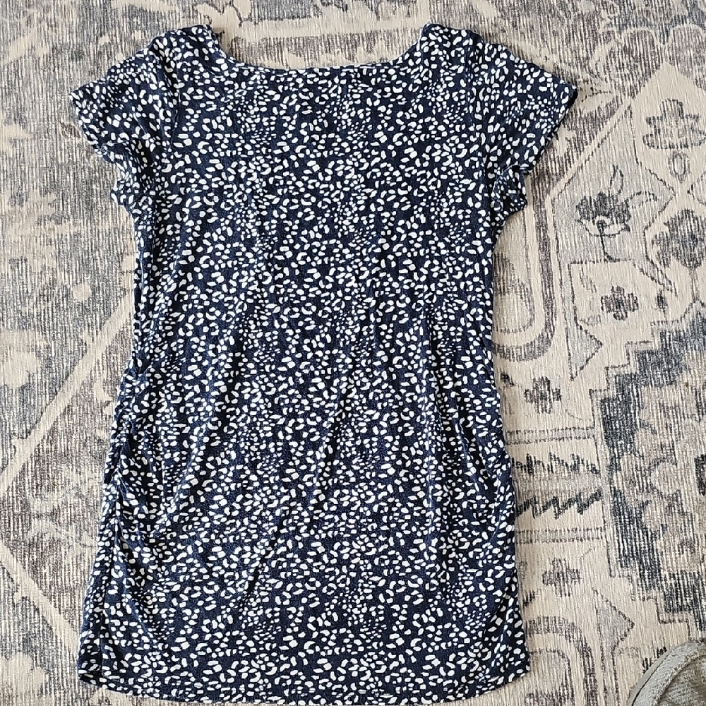 Loveappella Navy and Cream Textured Maternity Top